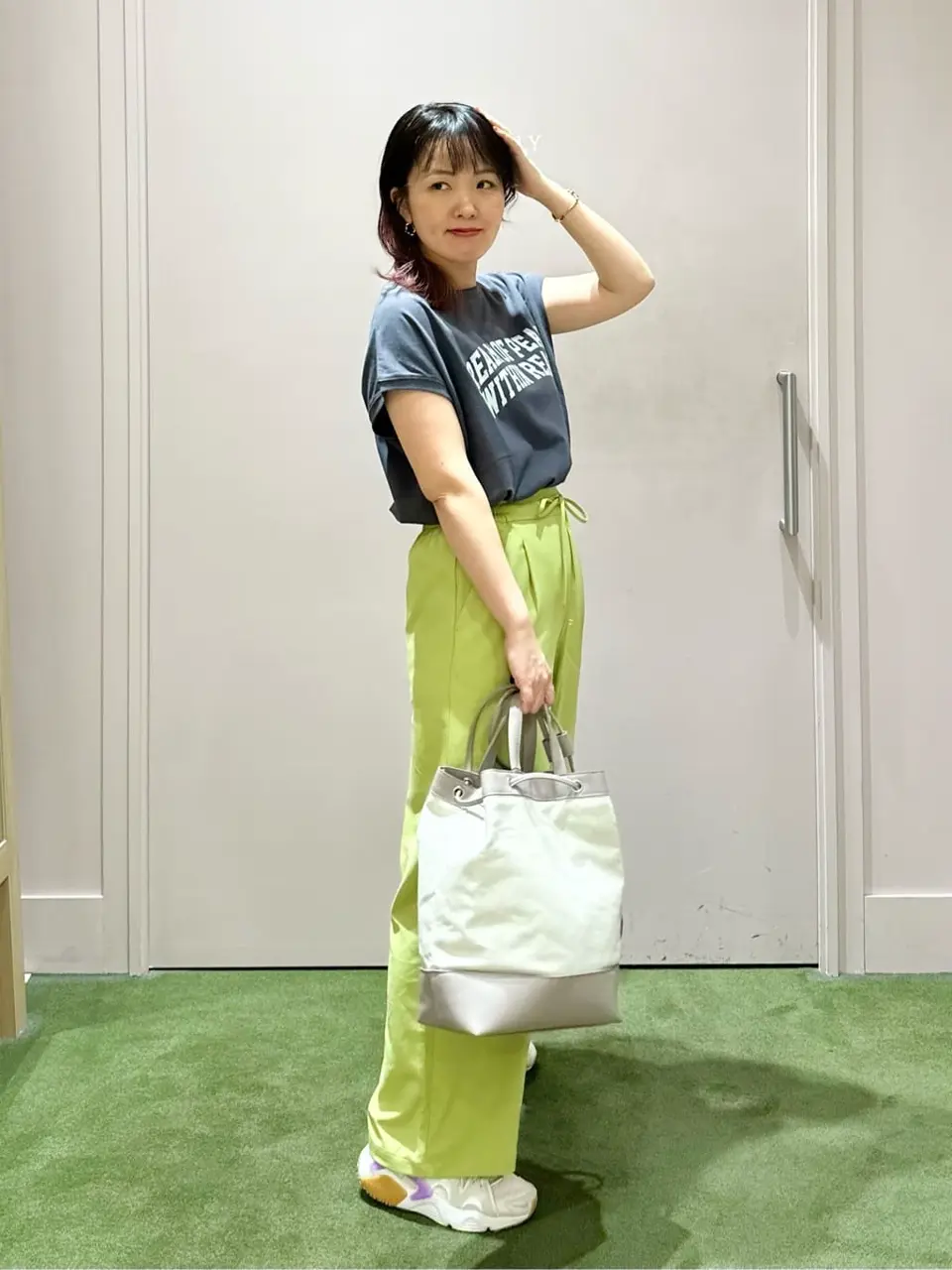 ANY フジコ コーディネート画像