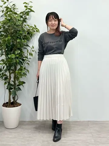 ANY フジコ コーディネート画像