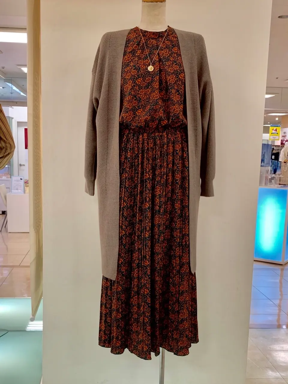  CHINONE コーディネート画像