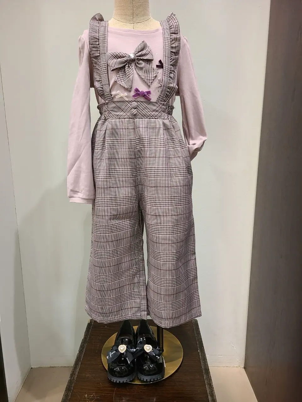 ANY 佐々木 コーディネート画像