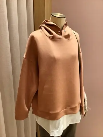 ANY 浅岡 コーディネート画像