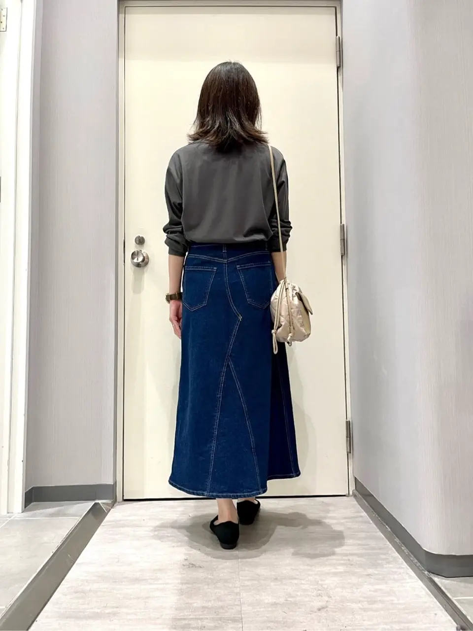 ANY 金井 コーディネート画像