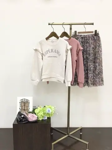 ANY 佐々木 コーディネート画像