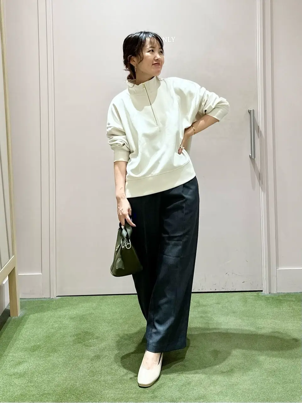 ANY フジコ コーディネート画像