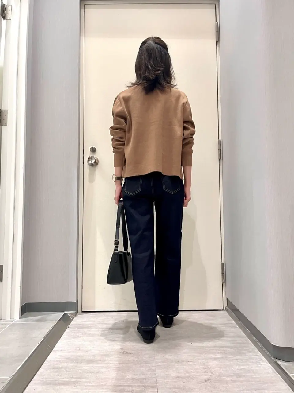 ANY 金井 コーディネート画像