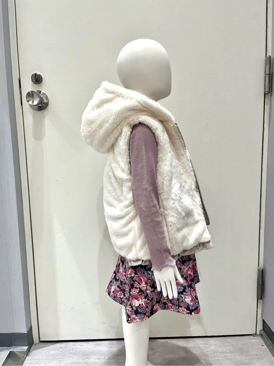 ANY 金井 コーディネート画像