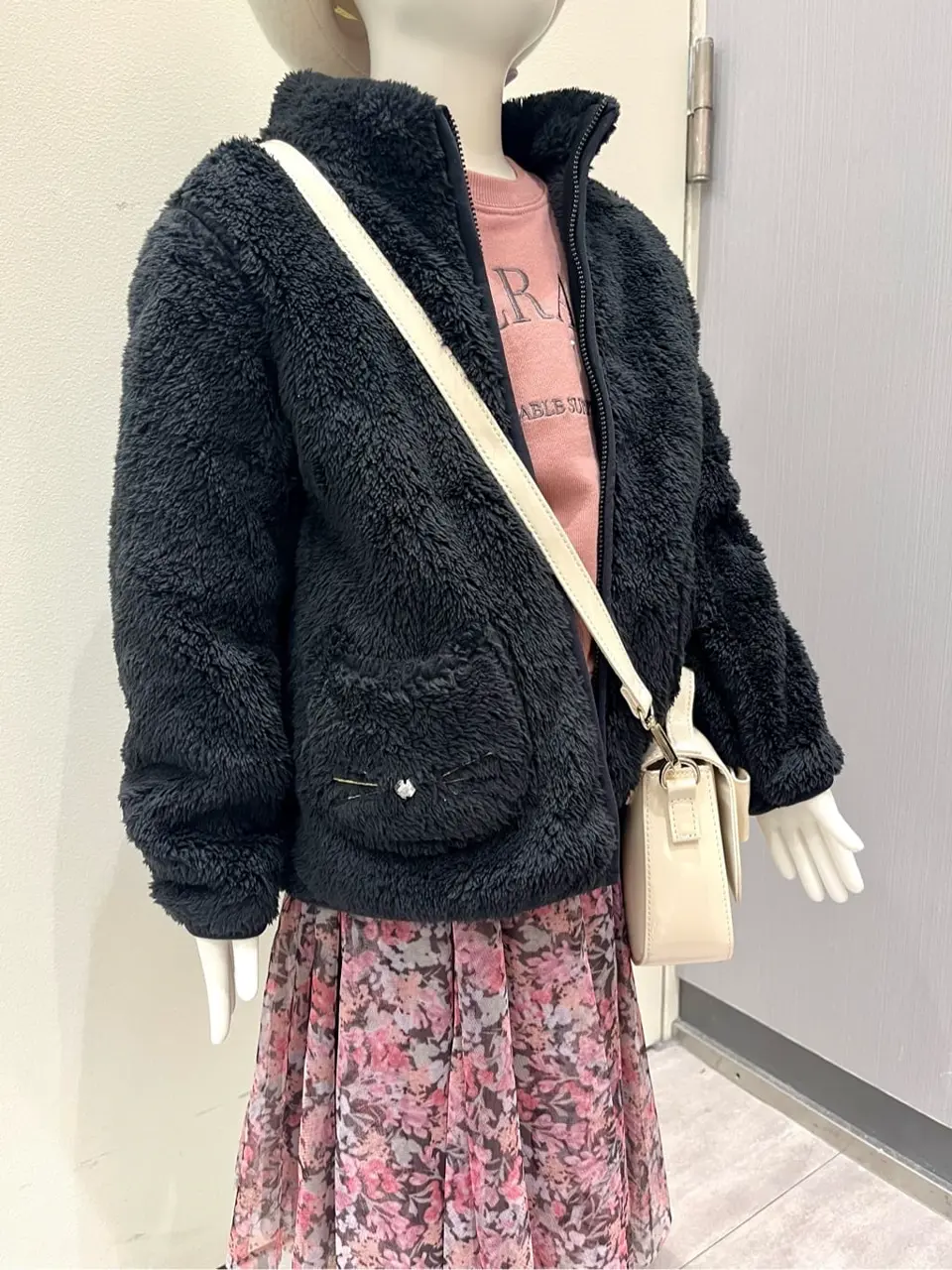 ANY 金井 コーディネート画像