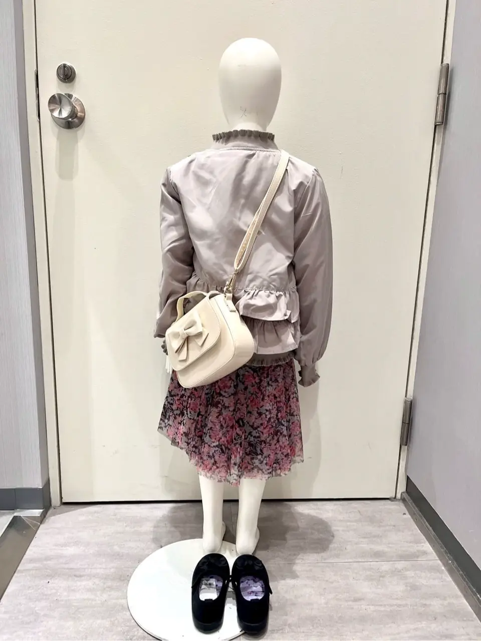 ANY 金井 コーディネート画像