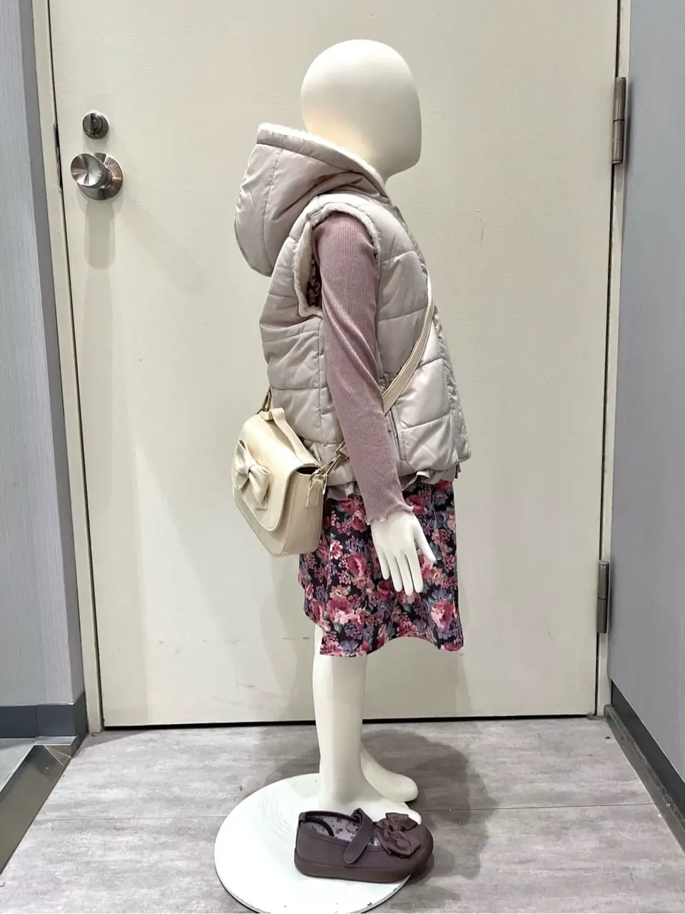 ANY 金井 コーディネート画像