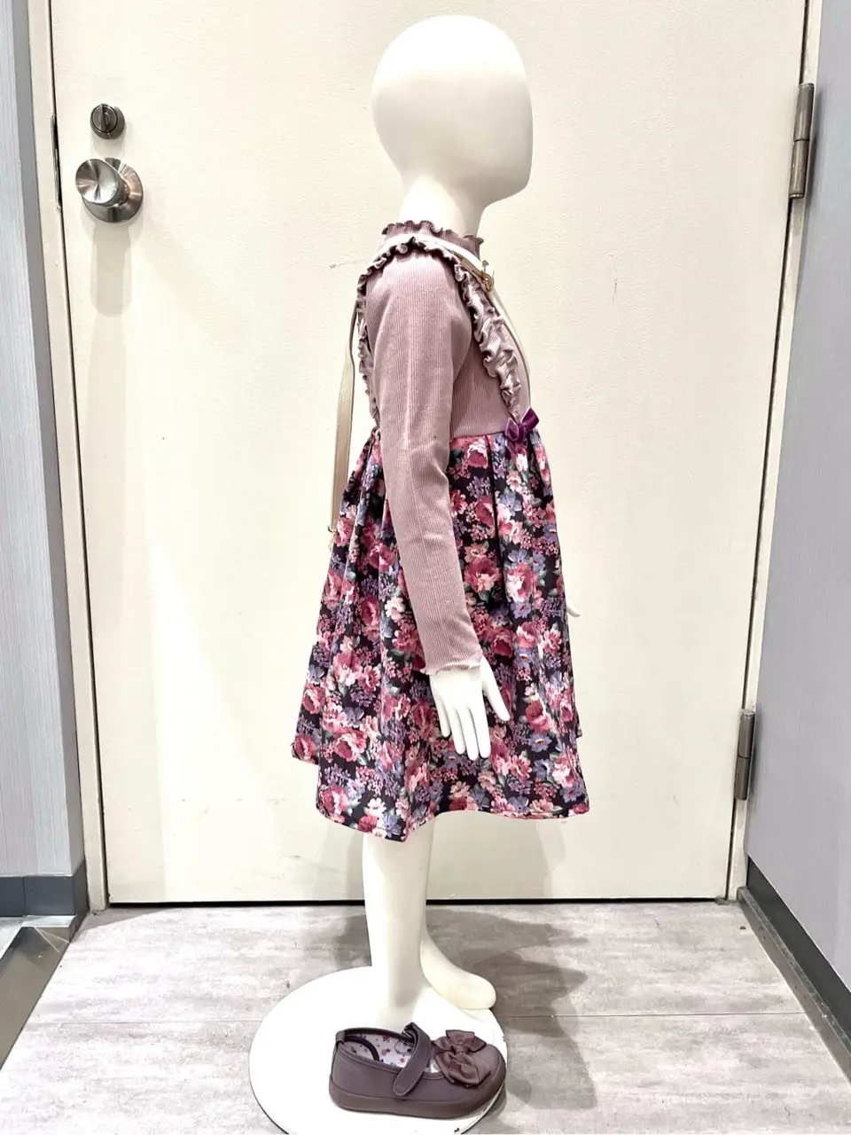 ANY 金井 コーディネート画像