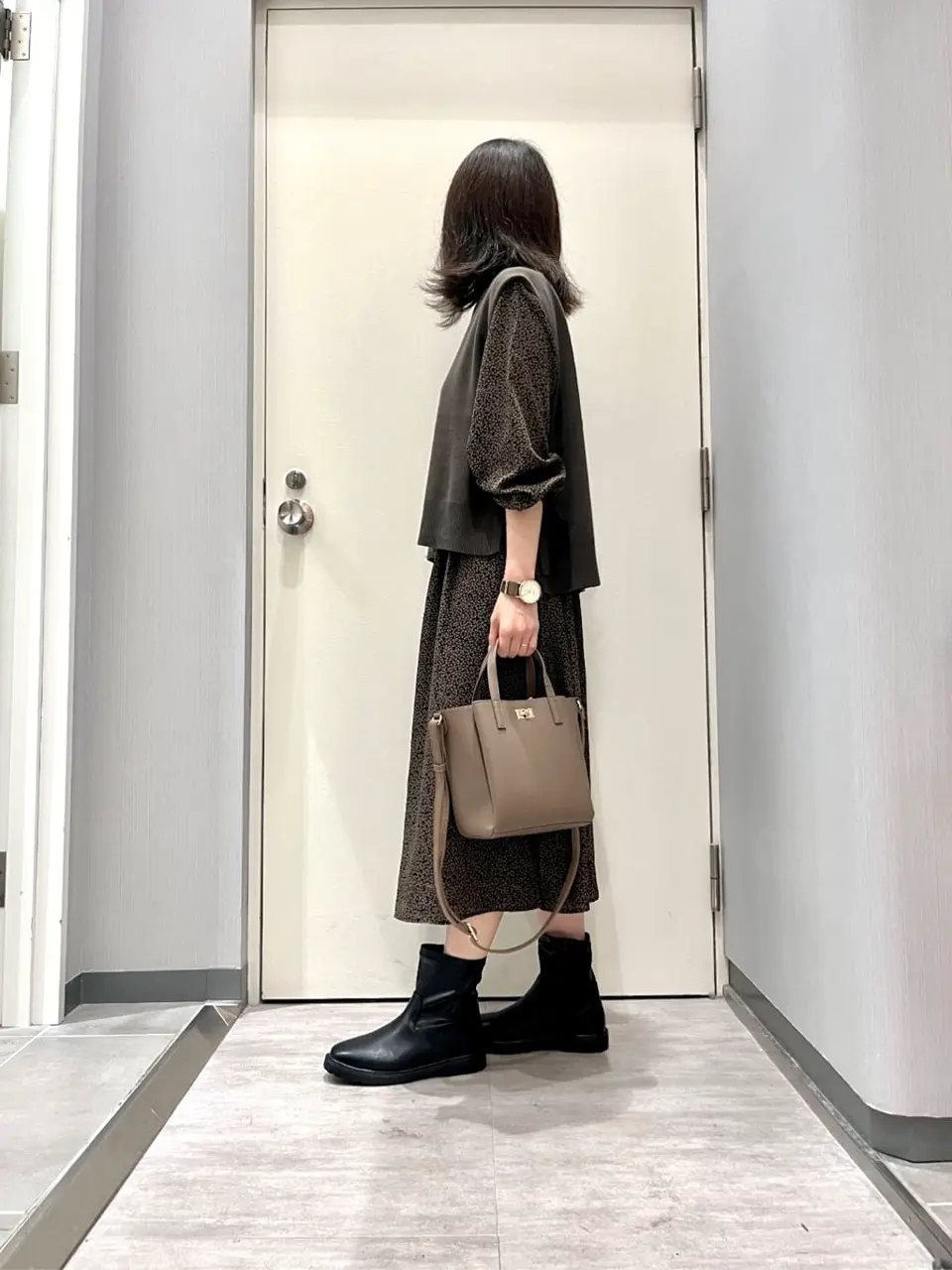 ANY 金井 コーディネート画像