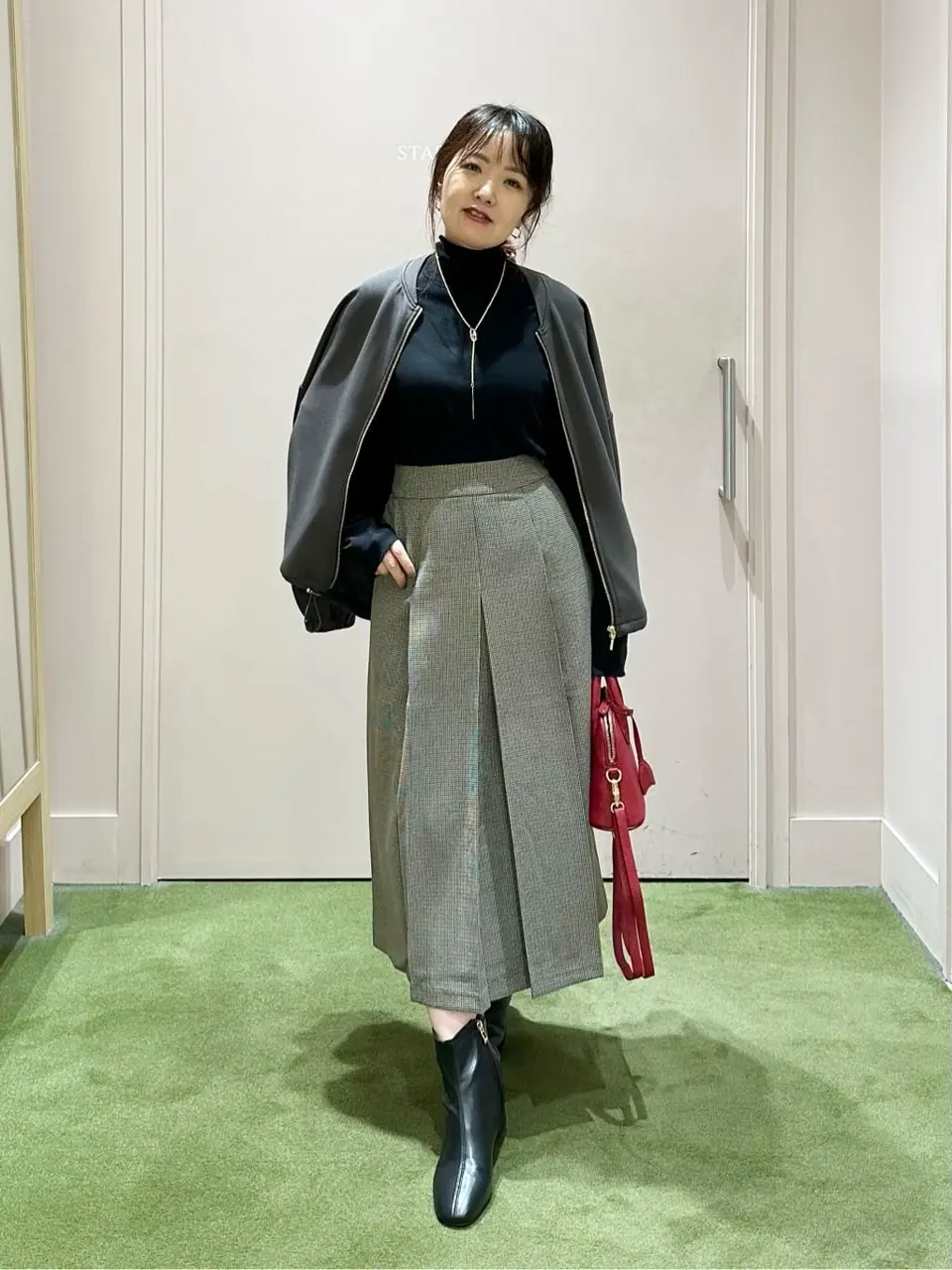 ANY フジコ コーディネート画像