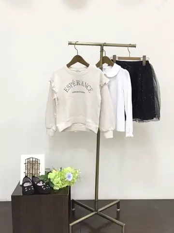 ANY 佐々木 コーディネート画像