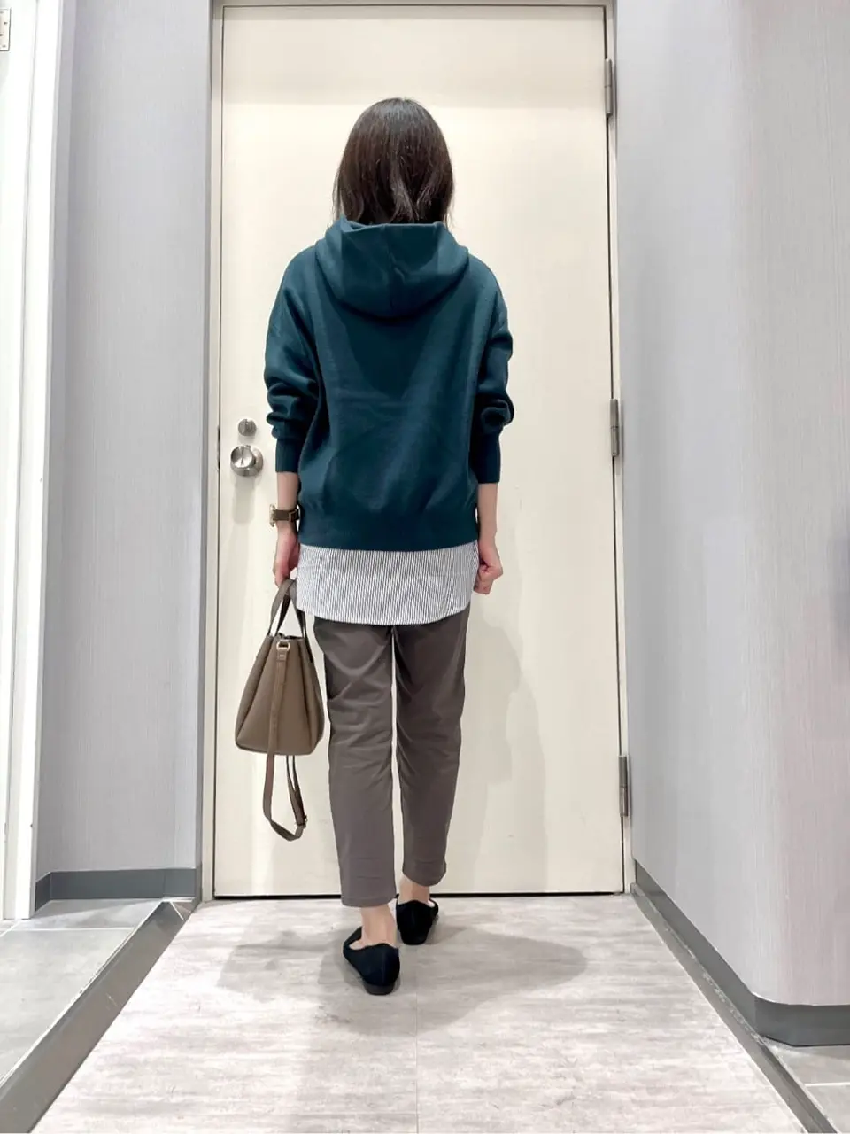 ANY 金井 コーディネート画像