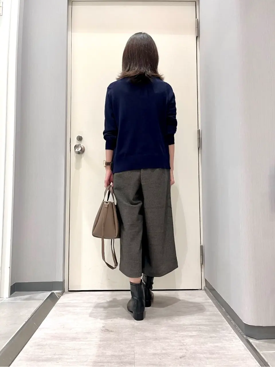 ANY 金井 コーディネート画像