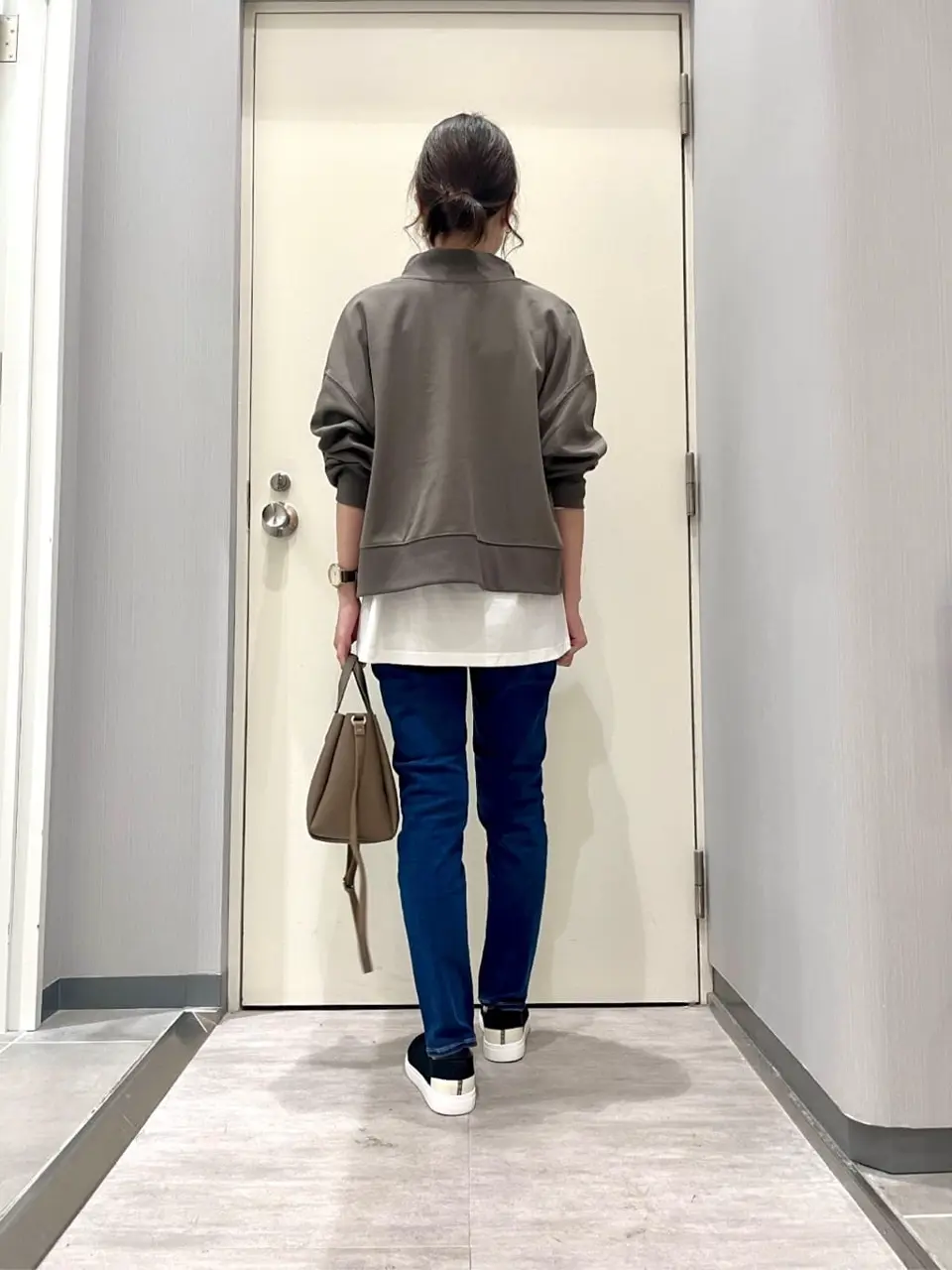 ANY 金井 コーディネート画像