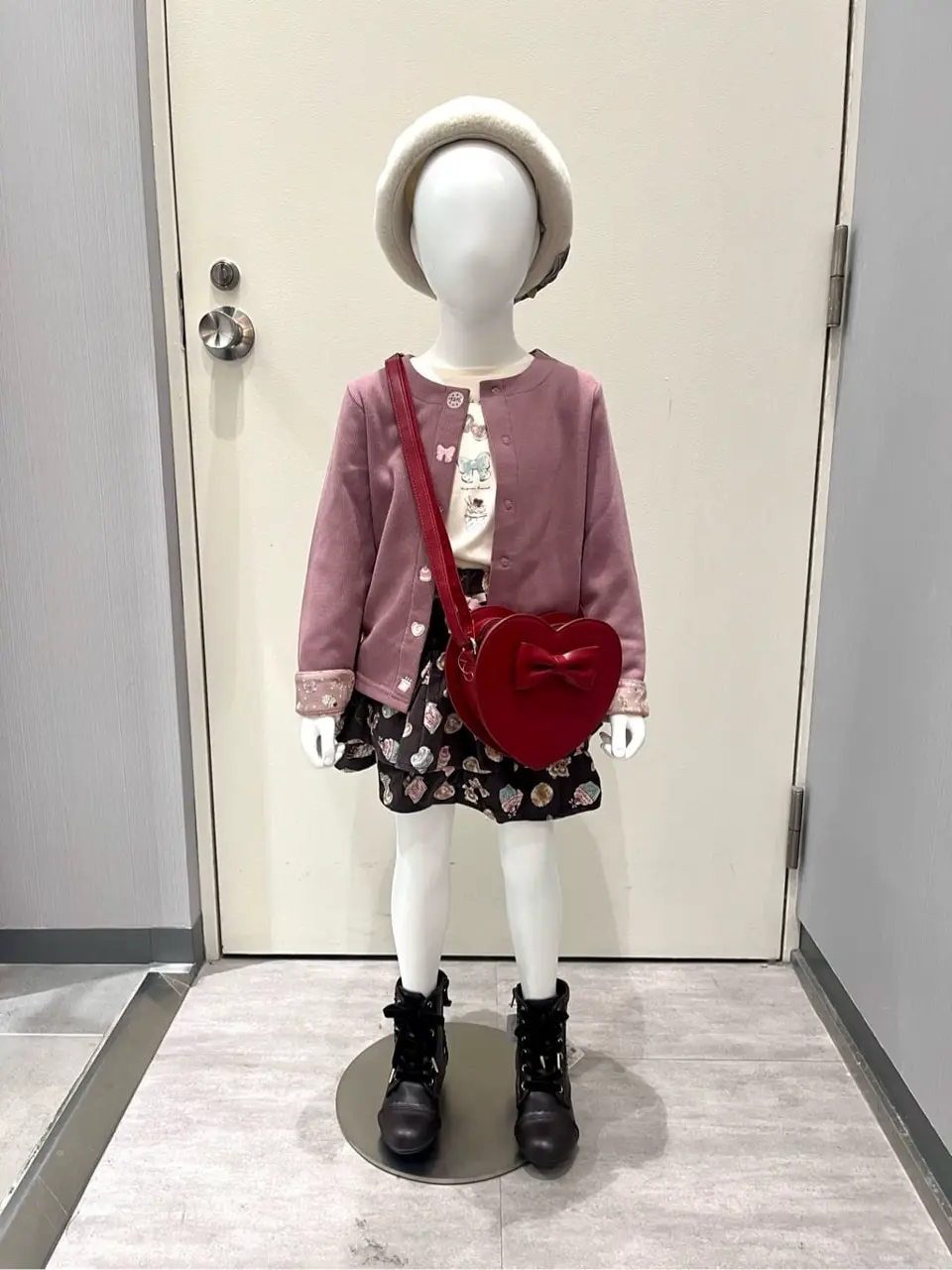  金井 コーディネート画像