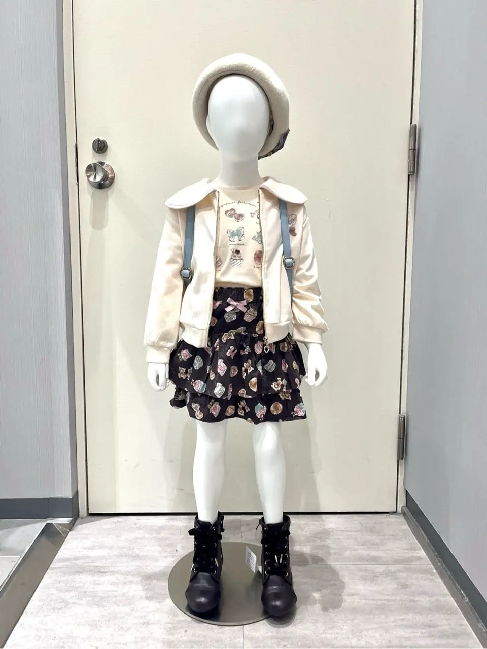  金井 コーディネート画像