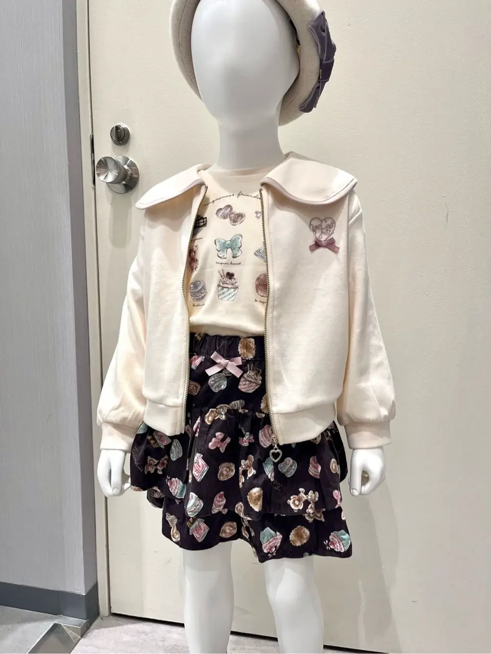 ANY 金井 コーディネート画像