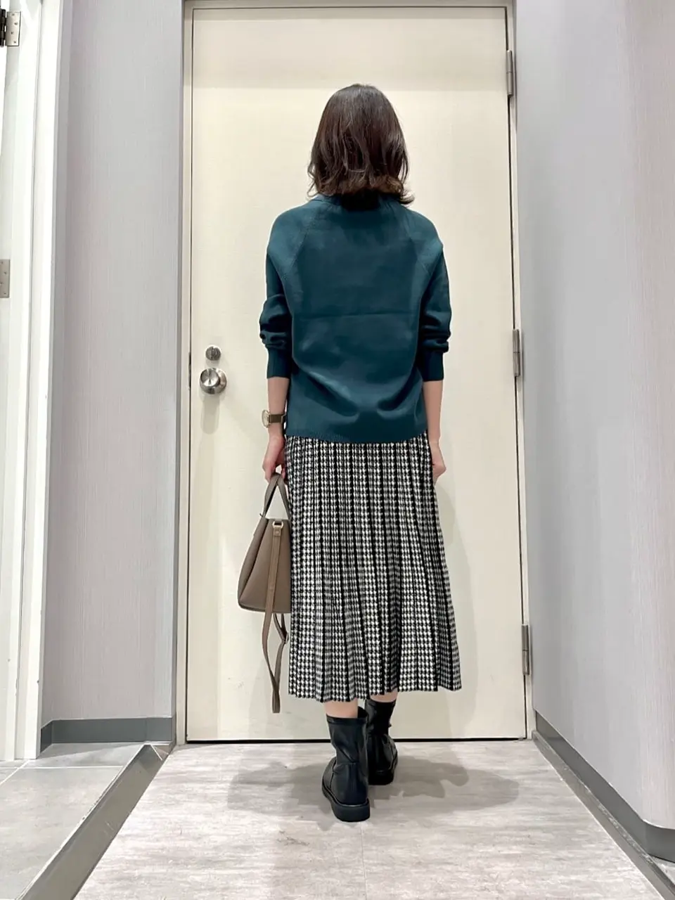 ANY 金井 コーディネート画像