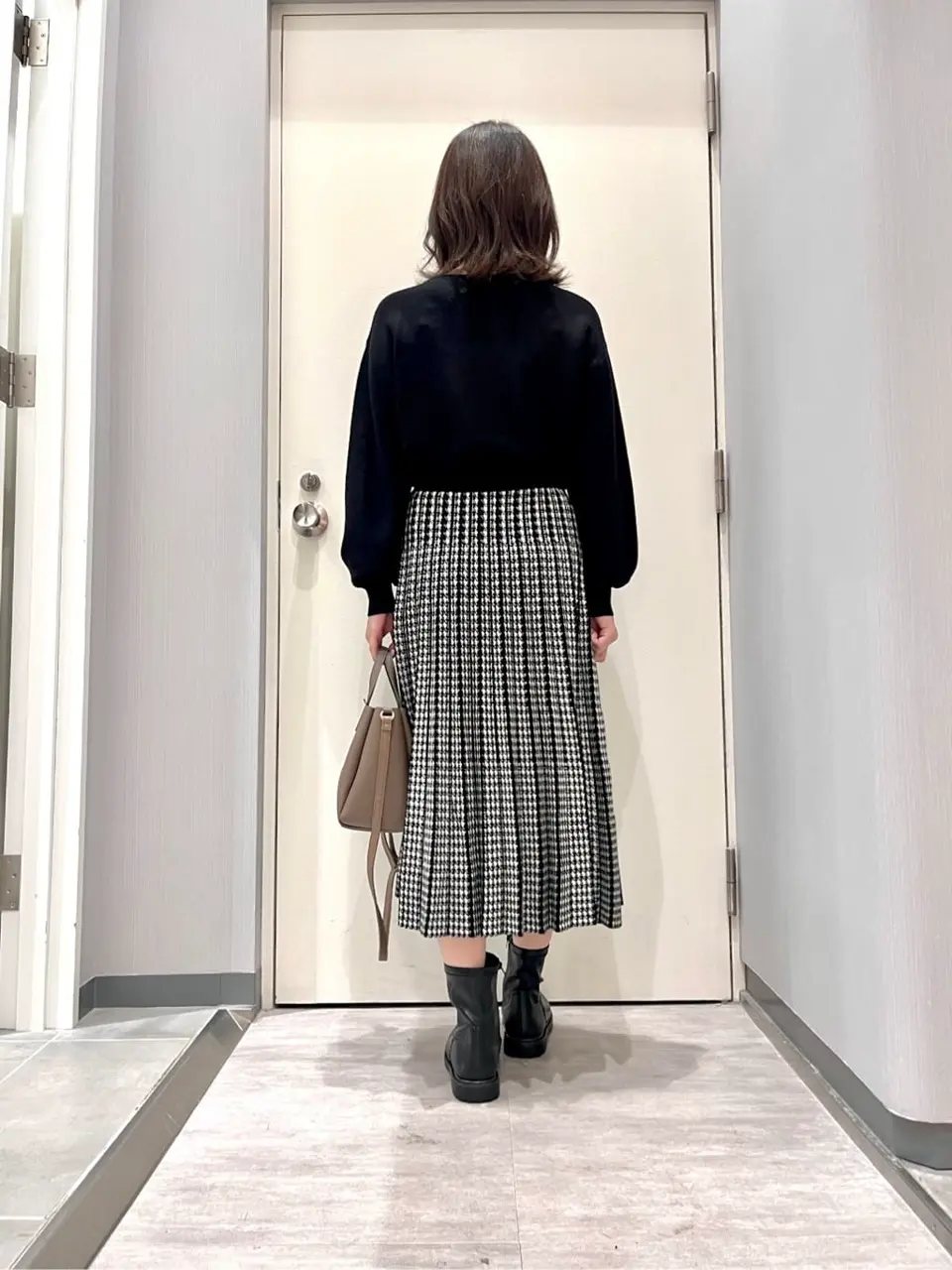 ANY 金井 コーディネート画像