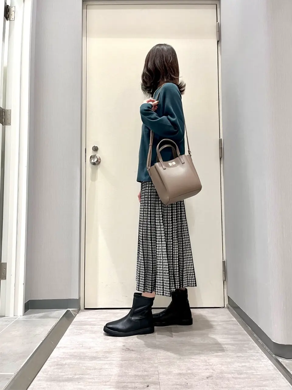 ANY 金井 コーディネート画像