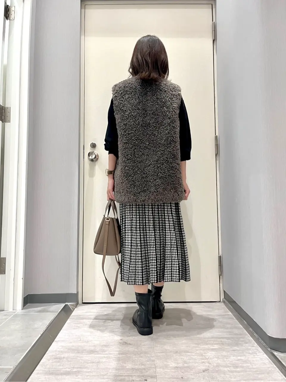 ANY 金井 コーディネート画像