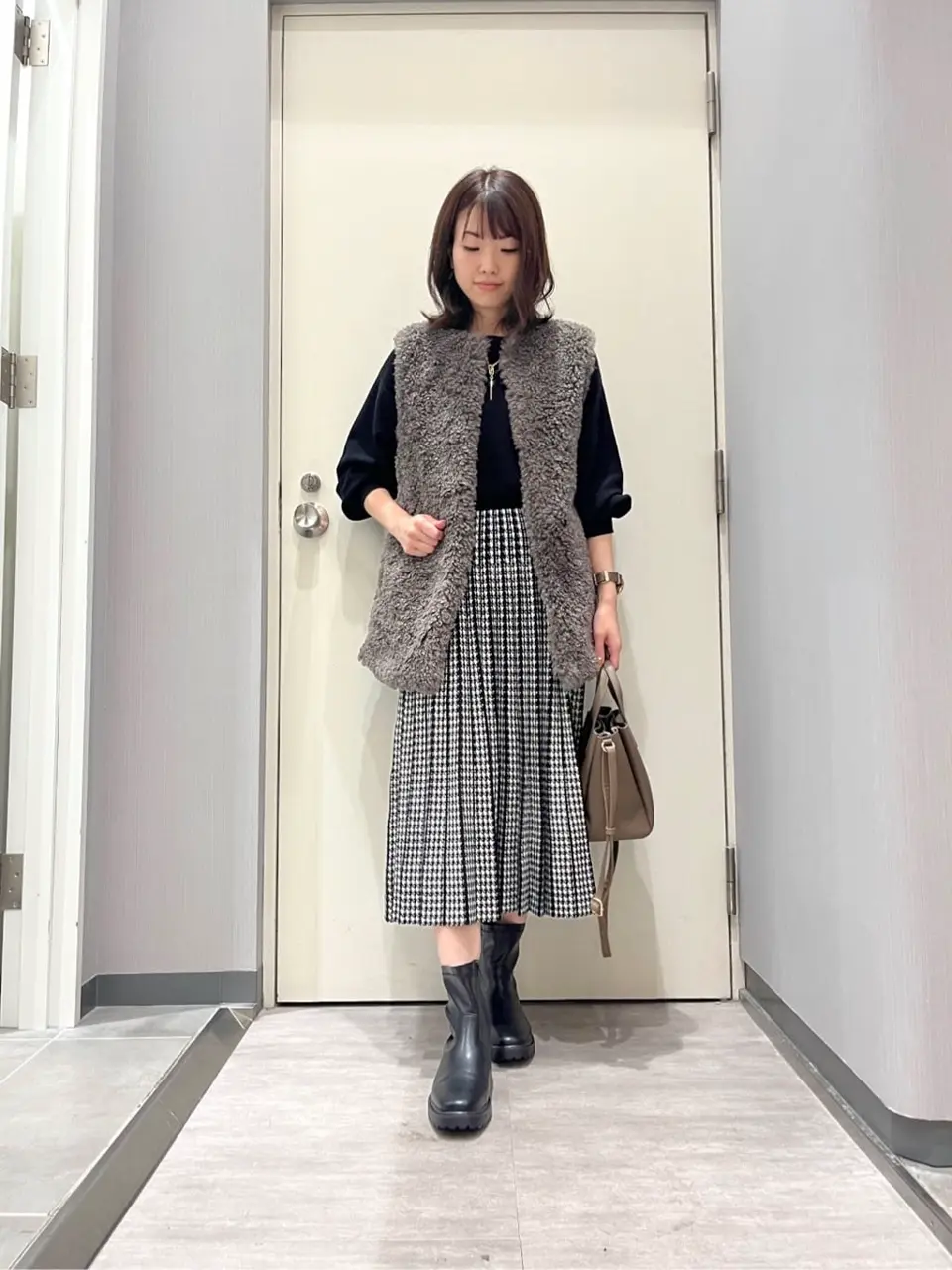 ANY 金井 コーディネート画像