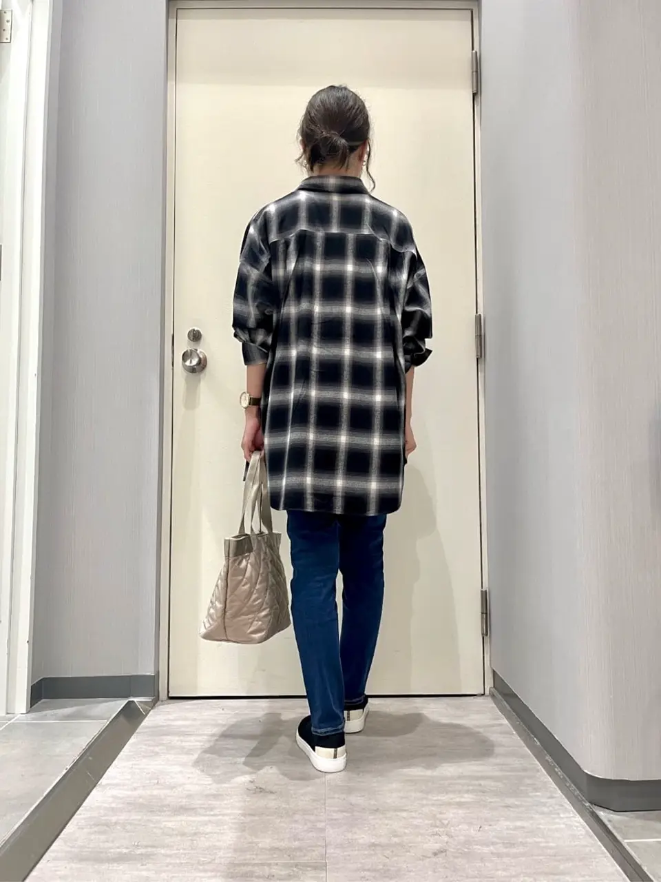 ANY 金井 コーディネート画像