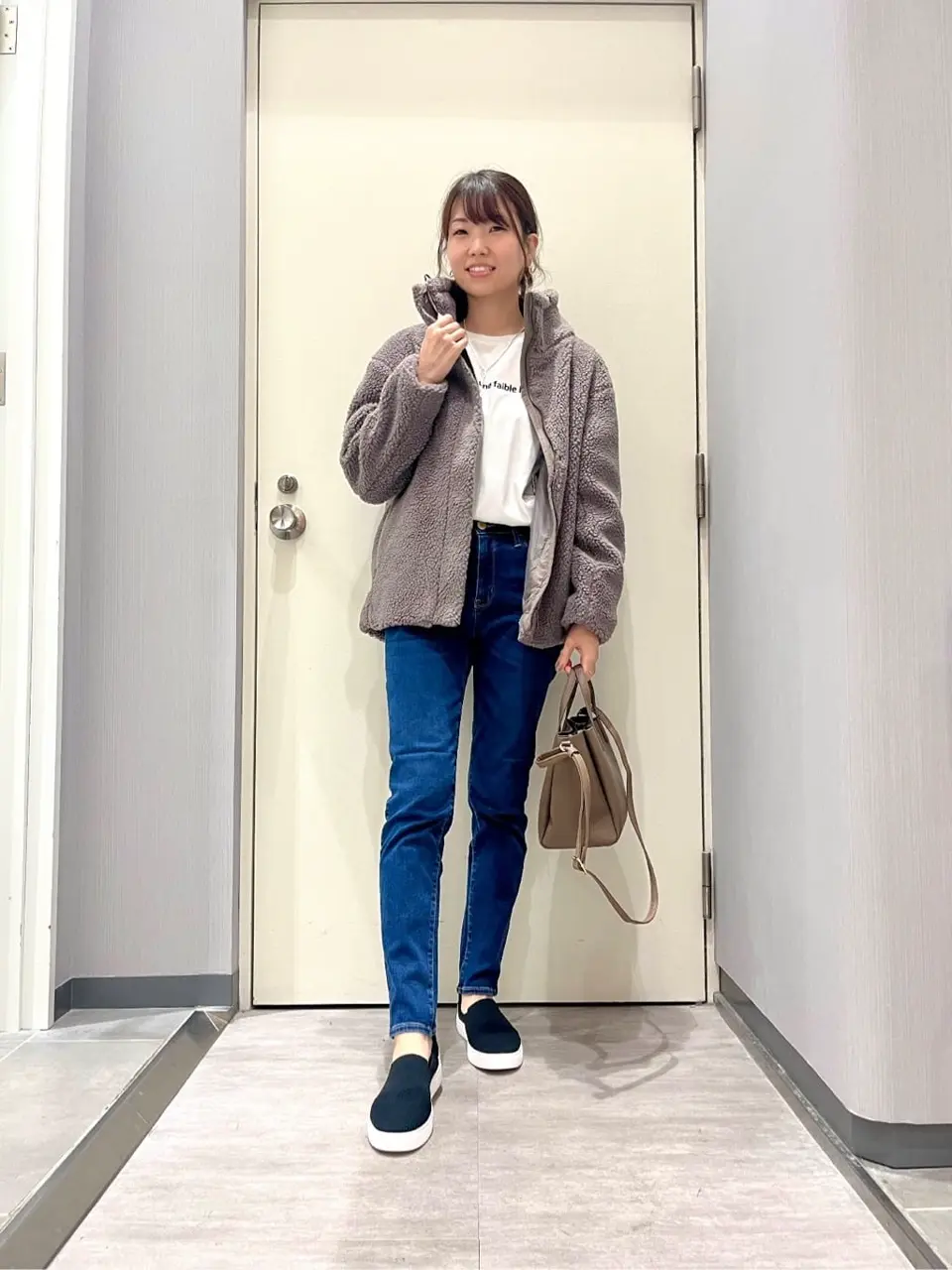 ANY 金井 コーディネート画像