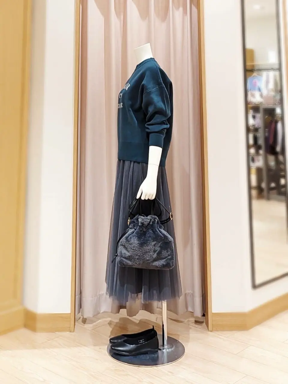 ANY 岩田 コーディネート画像