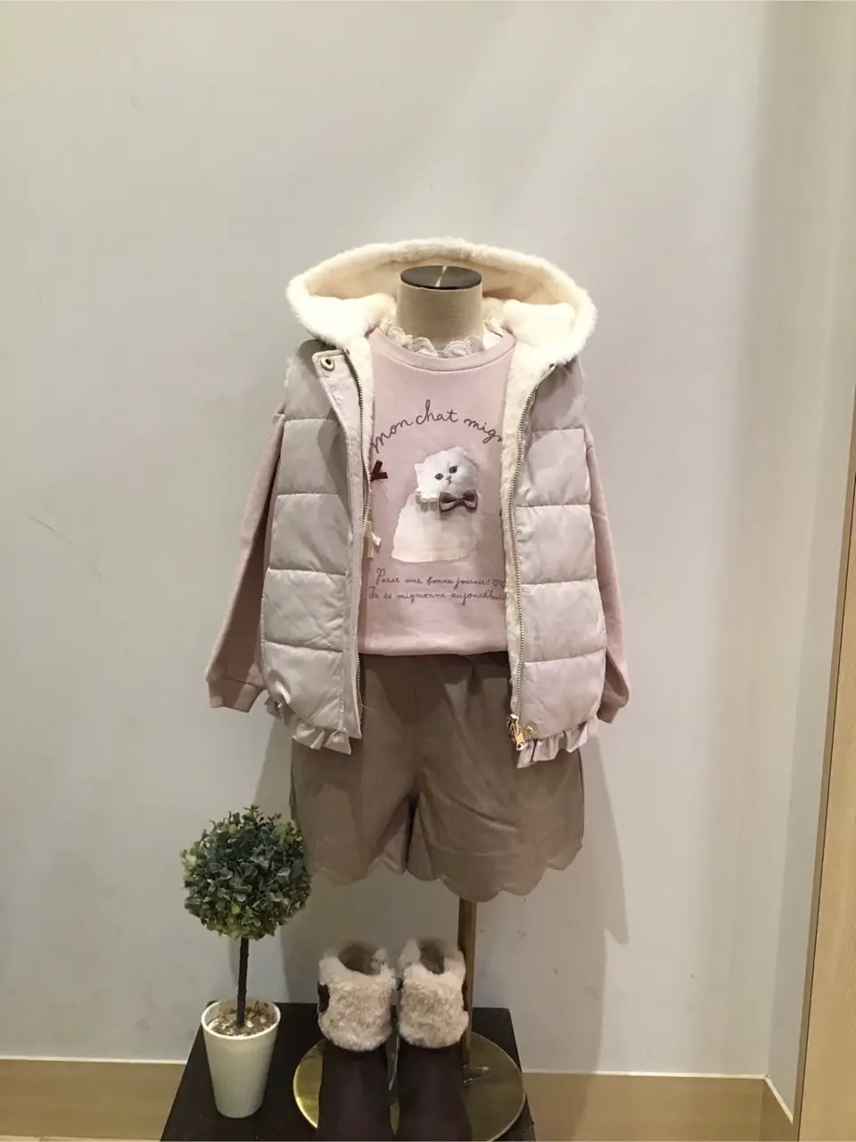  スタッフ コーディネート画像