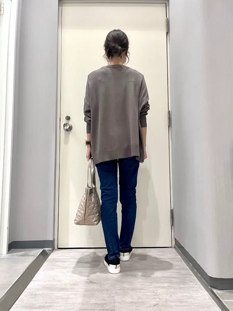 ANY 金井 コーディネート画像