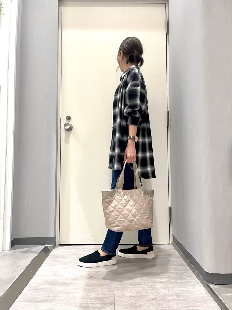 ANY 金井 コーディネート画像