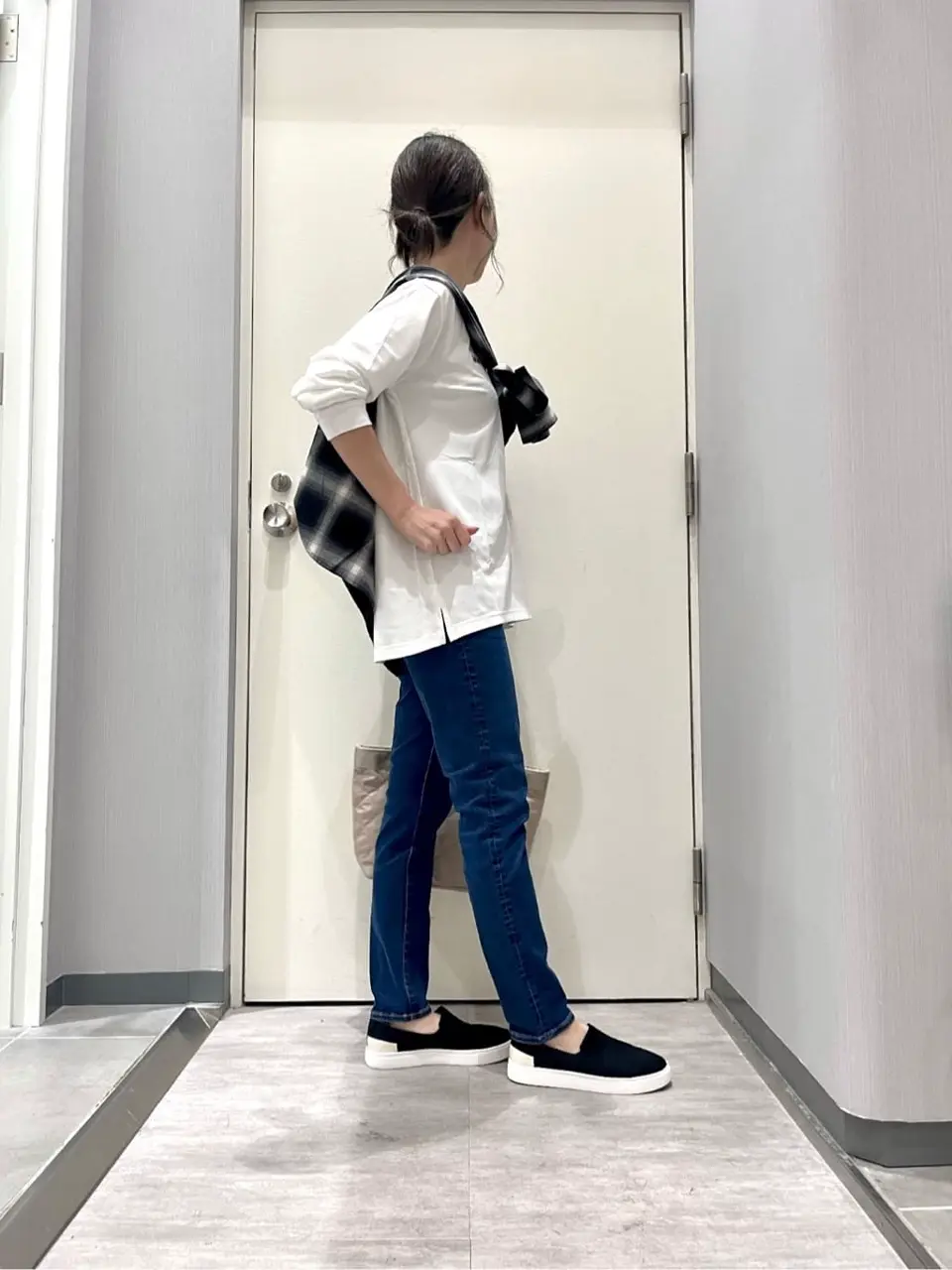 ANY 金井 コーディネート画像