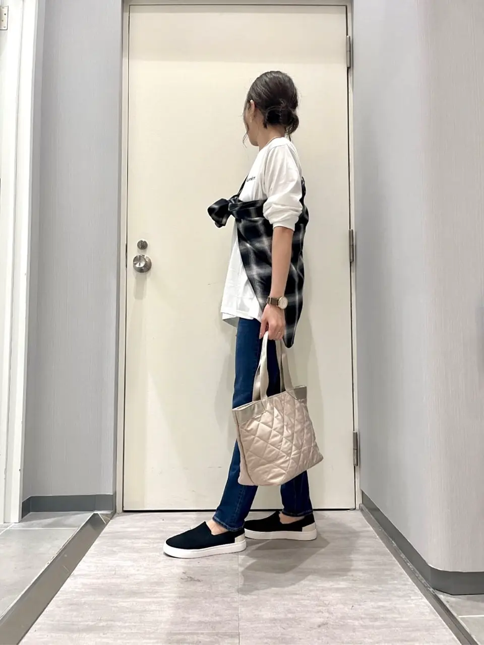 ANY 金井 コーディネート画像