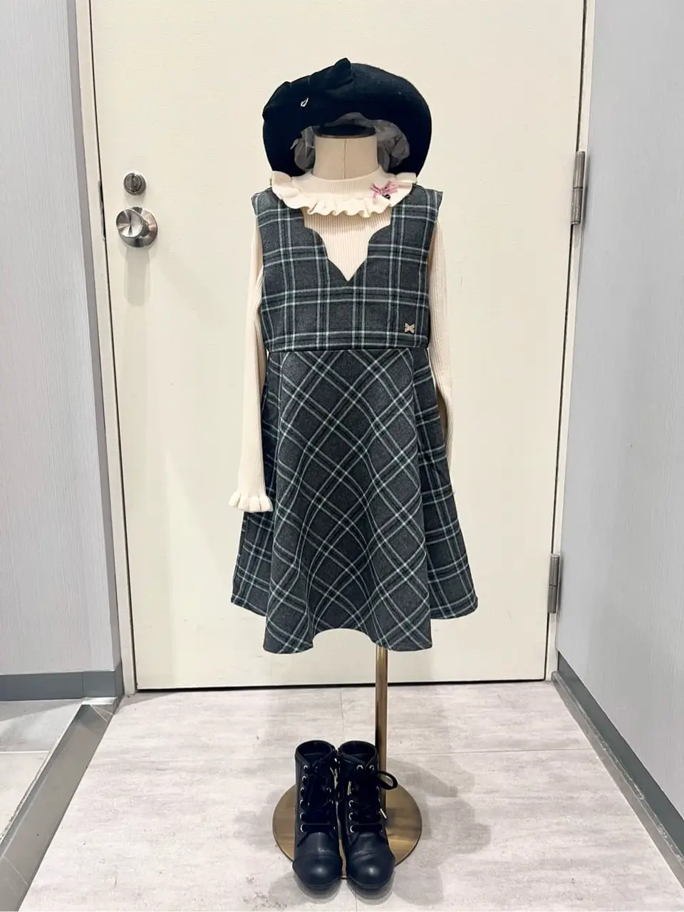 ANY 金井 コーディネート画像