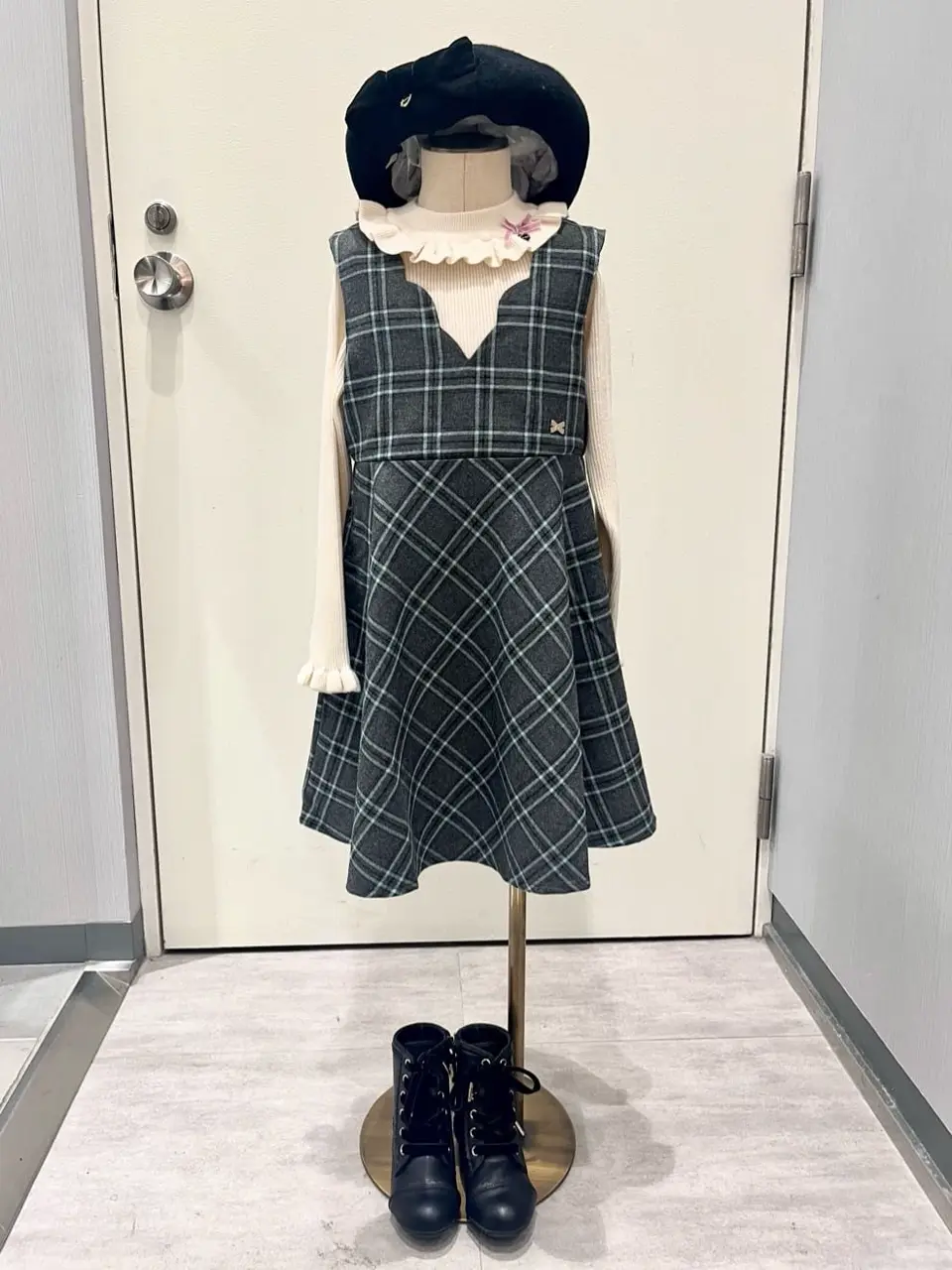 ANY 金井 コーディネート画像