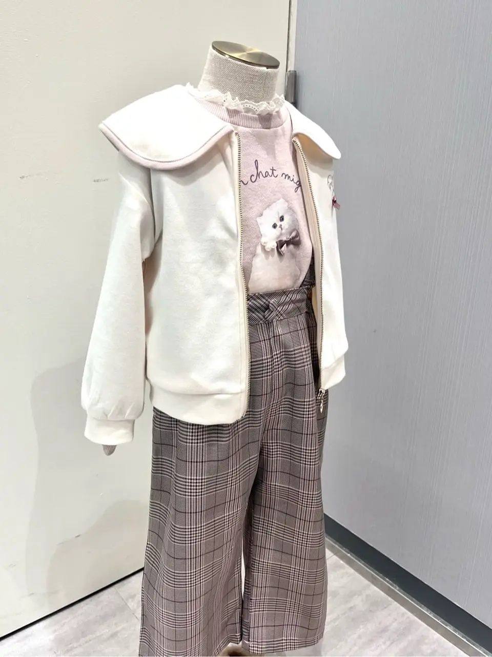 ANY 金井 コーディネート画像