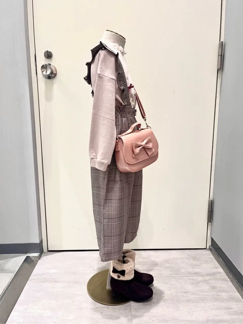 ANY 金井 コーディネート画像