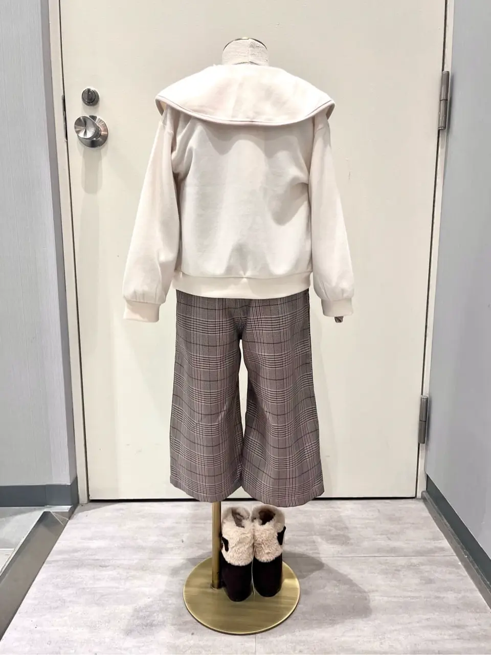 ANY 金井 コーディネート画像