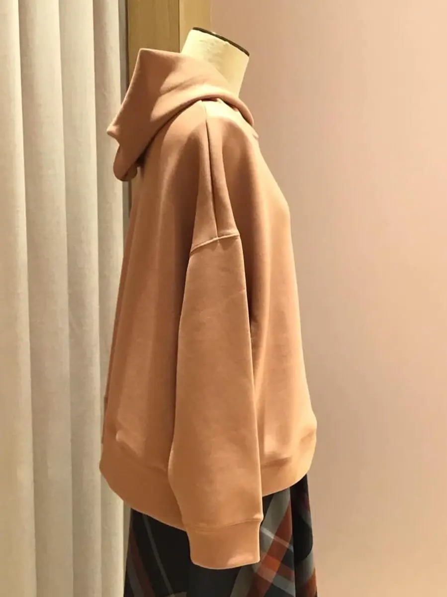 ANY 本吉 コーディネート画像