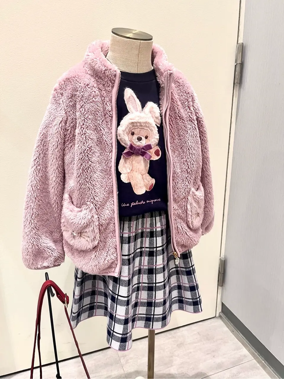 ANY 金井 コーディネート画像