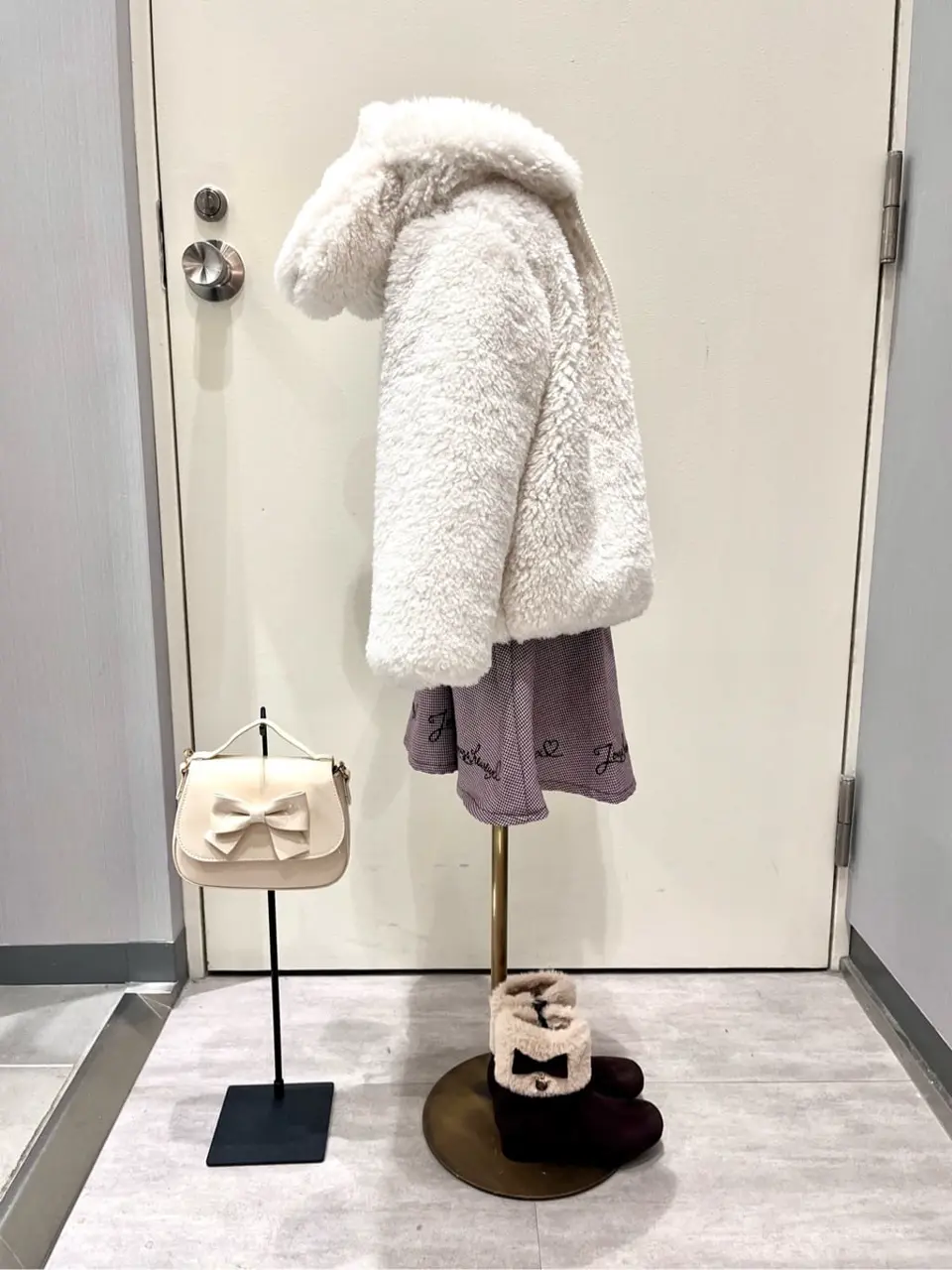 ANY 金井 コーディネート画像