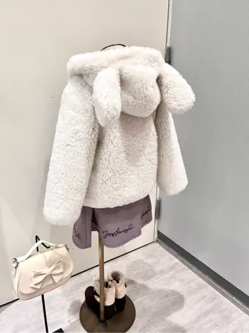 ANY 金井 コーディネート画像