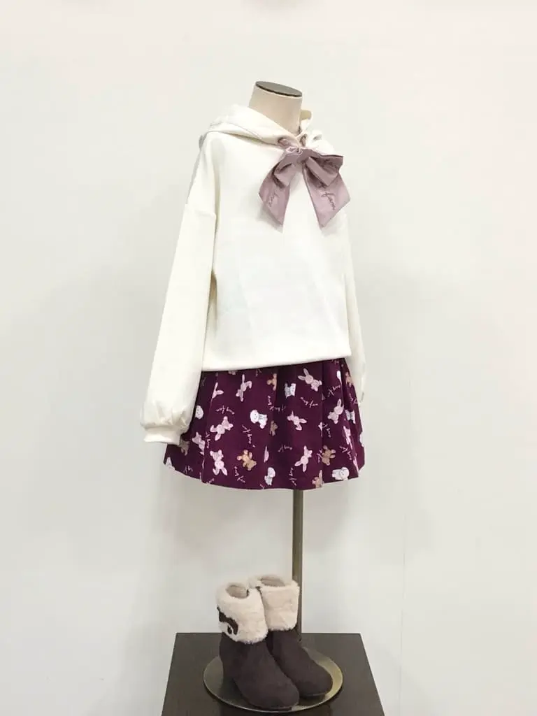 ANY 佐々木 コーディネート画像