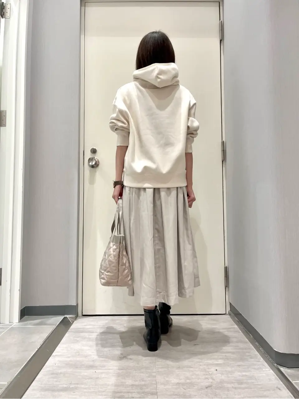 ANY 金井 コーディネート画像