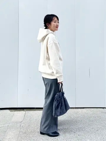 ANY フジコ コーディネート画像