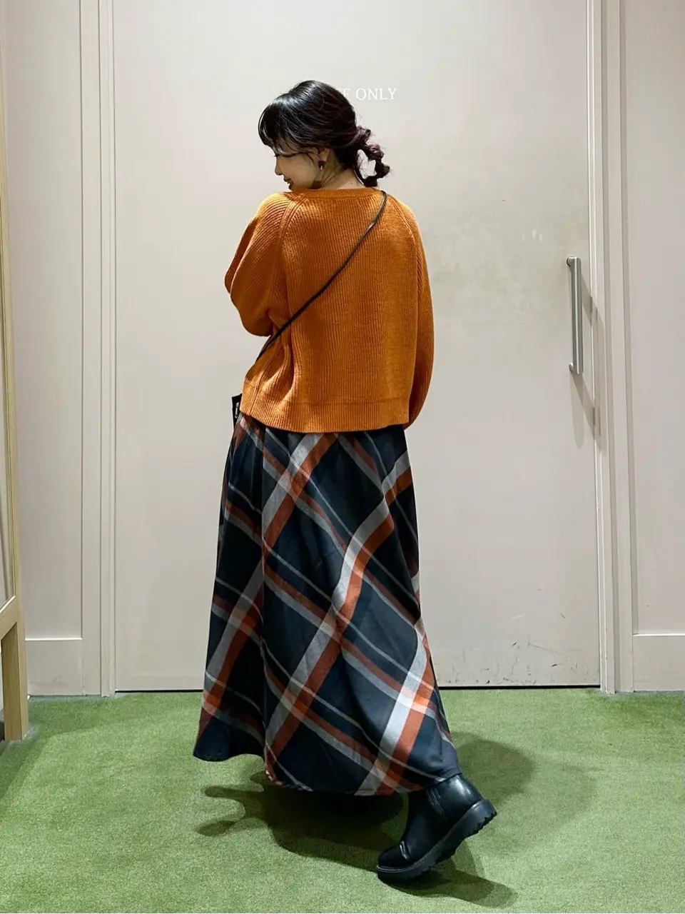 ANY フジコ コーディネート画像