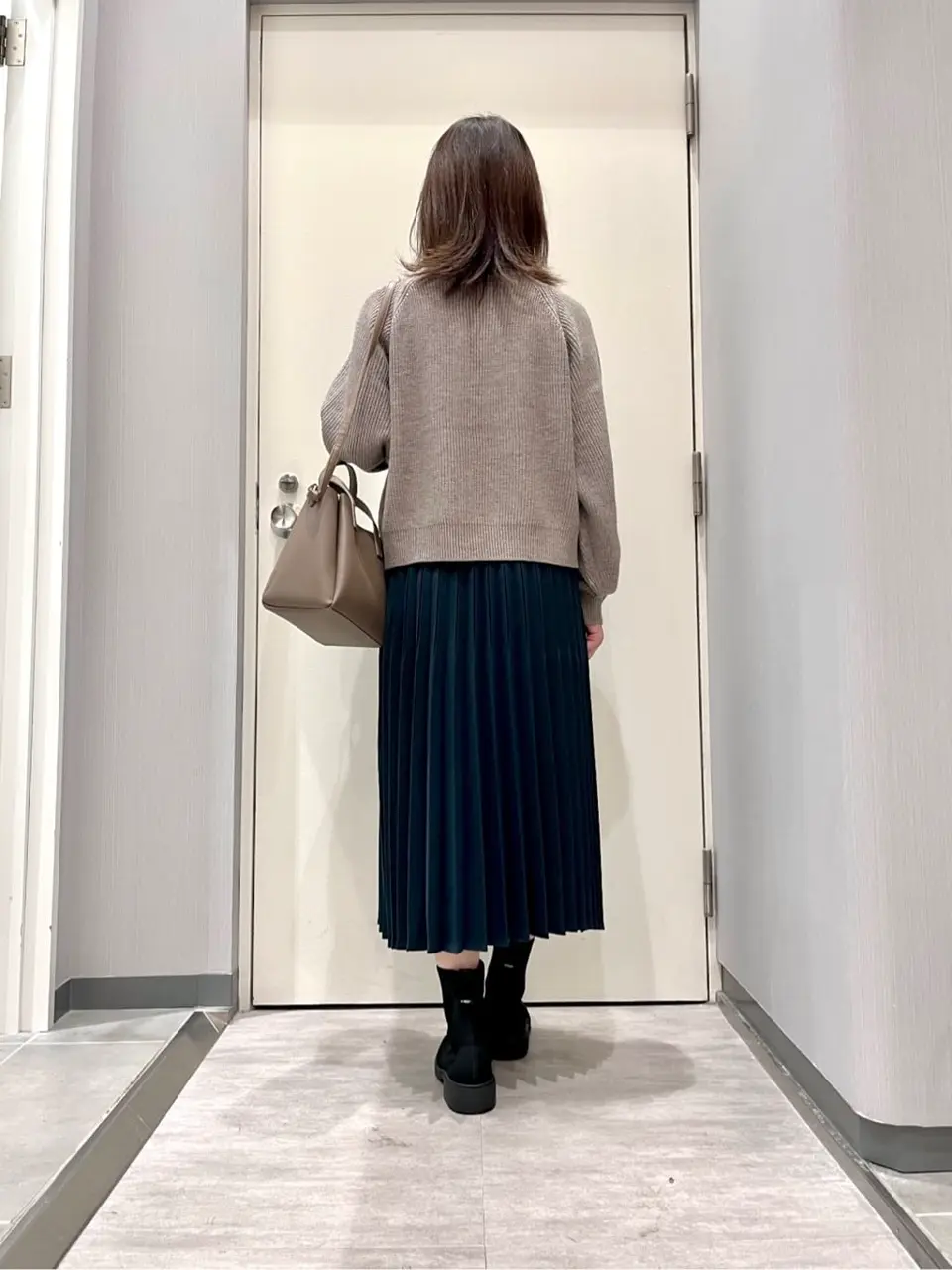 ANY 金井 コーディネート画像